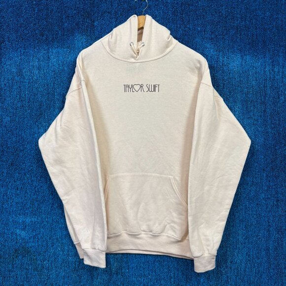 Taylor Swift Eras Tour Heart Photo Acoustic Guitar Hoodie L - Picture 3 of 5